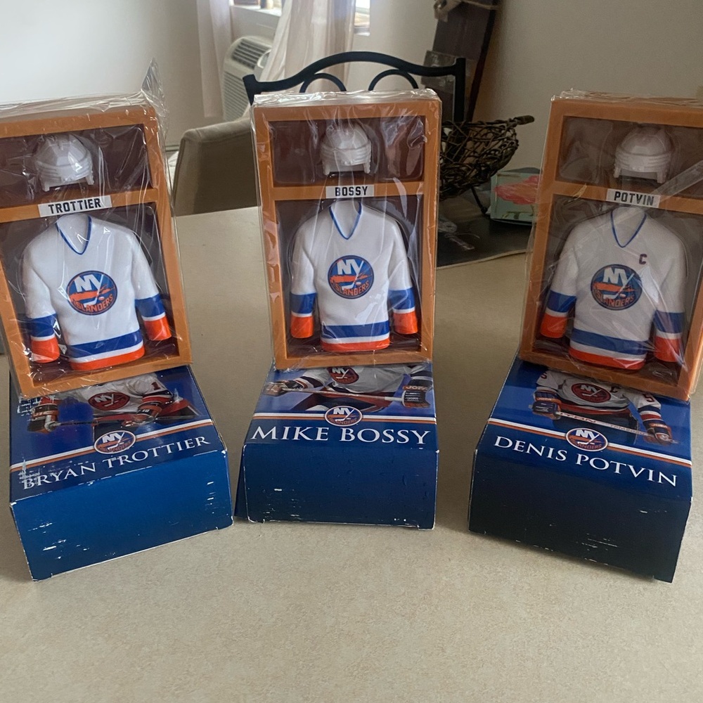 NHL NY Islanders mini locker collectsbles